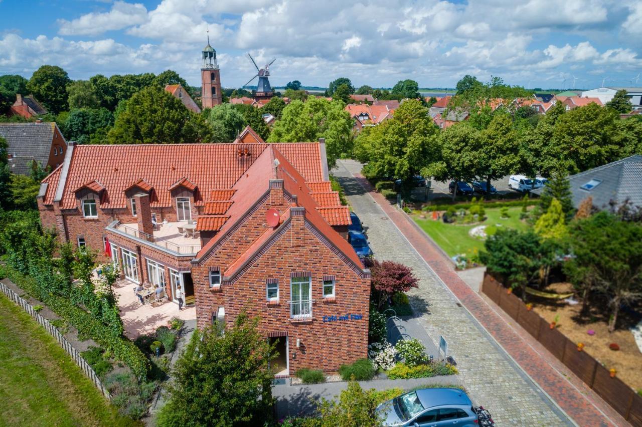 Hotel Am Fischerhafen Ditzum Exterior photo