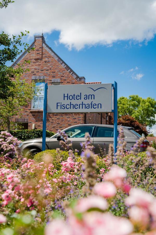 Hotel Am Fischerhafen Ditzum Exterior photo
